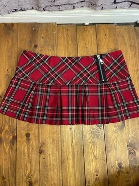 Wetseal Y2K vintage red plaid pleated mini skirt size large